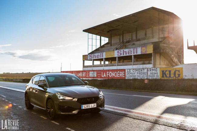 Exterieur_essai-cupra-leon-ehybrid-du-sport-mais-pas-longtemps_1