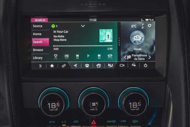 Exterieur_essai-f-type-touch-pro-un-cockpit-jaguar-ultra-connecte_0