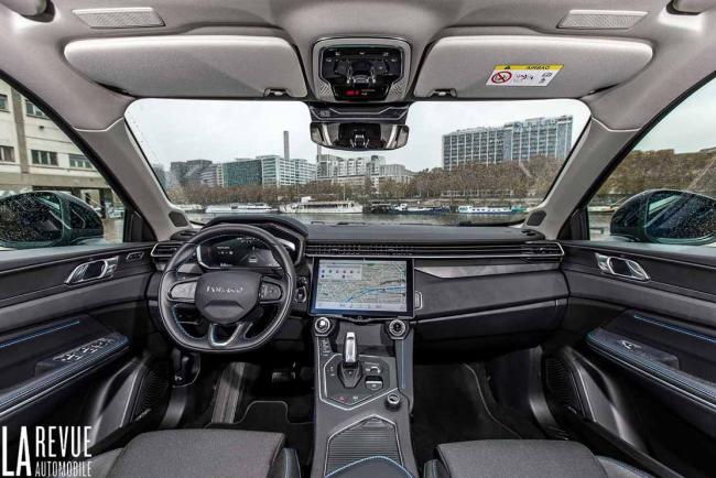 Exterieur_essai-lynk-co-01-hybride-mieux-qu-une-volvo_2