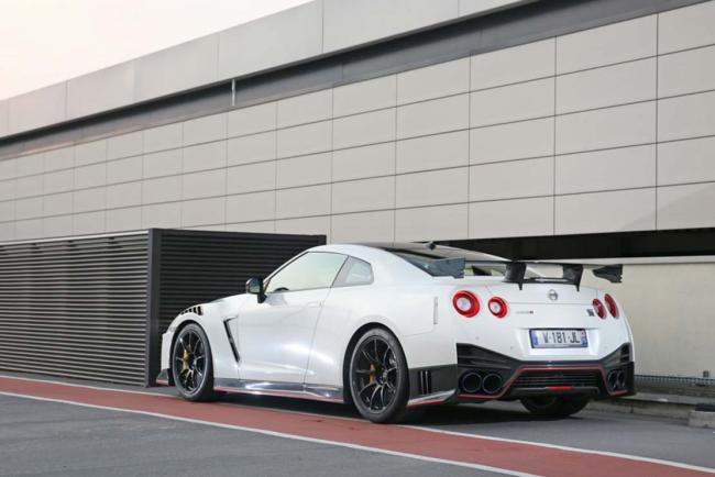 Exterieur_essai-nissan-gt-r-nismo-plus-de-sensations_2