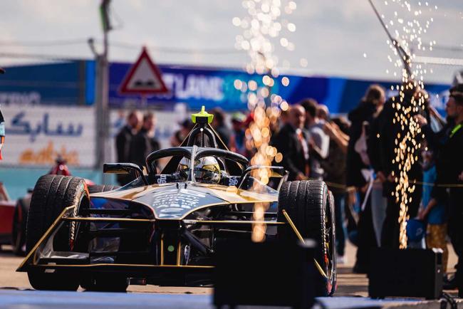 Exterieur_formula-e-a-berlin-jev-ds-remonte-dans-le-classement_1