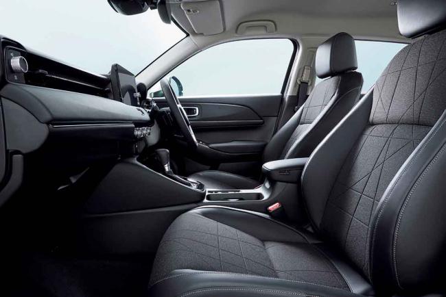 Interieur_honda-hr-v-e-hev-un-suv-hybride-sans-reponse_0