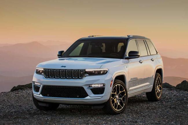 Exterieur_jeep-grand-cherokee-4xe-exclusive-launch-edition_1