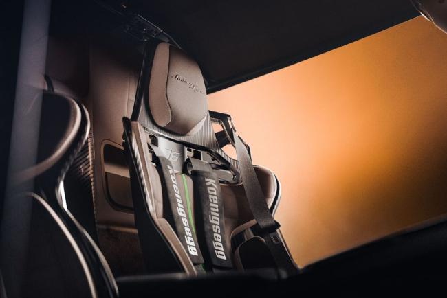 Interieur_koenigsegg-sadair-s-la-nouvelle-megacar-suedoise_0