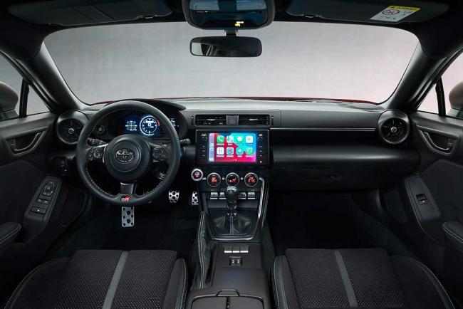 Interieur_la-gt86-nous-revient-sous-le-nom-de-toyota-gr-86_0