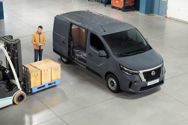 Exterieur_la-nissan-primastar-nv300-pourquoi-choisir-cette-camionnette_1