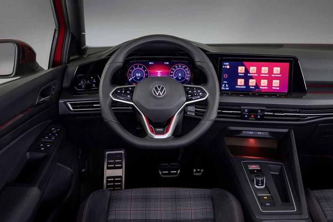 Interieur_la-nouvelle-golf-gti-est-la-voici-les-points-cles_3