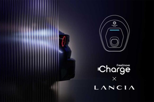 Exterieur_lancia-ypsilon-electrique-sous-la-protection-de-free2move-charge_1