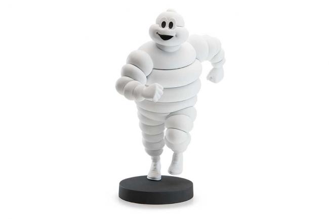 Exterieur_le-bibendum-dans-tous-ses-etats-avec-michelin-collectors-store_1