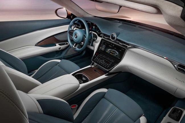 Interieur_maserati-grancabrio-folgore-le-cabriolet-100-made-in-modena-et-100-electrique_0