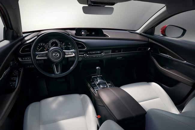 Interieur_mazda-cx-30-il-a-deja-un-prix_0