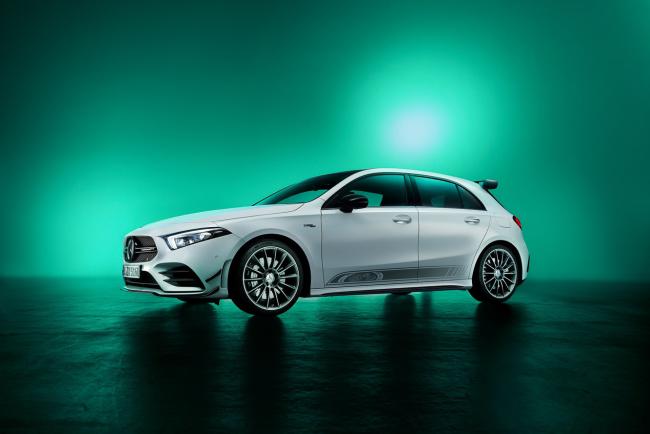 Exterieur_mercedes-amg-a35-et-cla-35-une-edition-speciale-pour-les-55-ans-d-amg_2