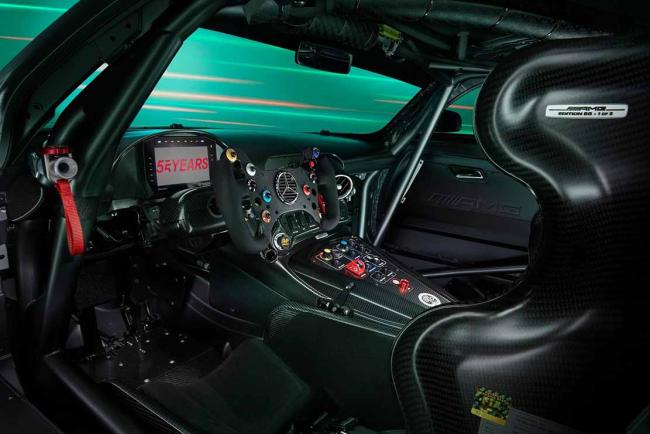 Exterieur_mercedes-amg-gt3-edition-55-c-est-cadeaux_2