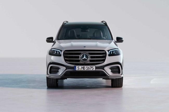 Exterieur_mercedes-gls-le-grand-tres-grand-suv-prend-du-galon_0