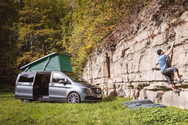 Exterieur_mercedes-marco-polo-artventure-un-camping-car-aigue-marine_1