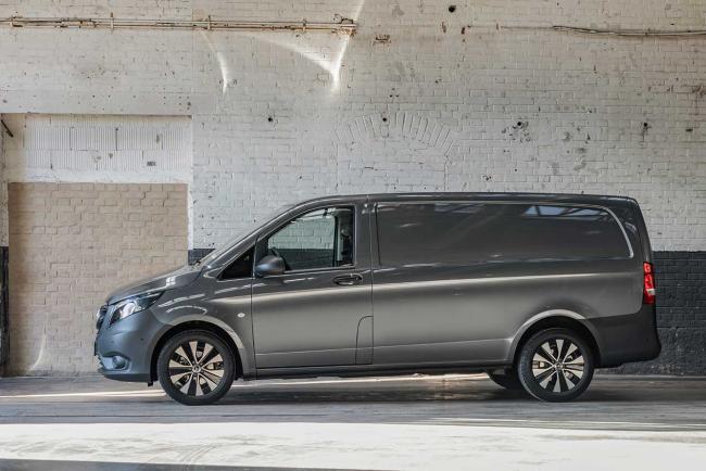 Exterieur_mercedes-vito-pourquoi-choisir-ce-fourgon-utilitaire_2