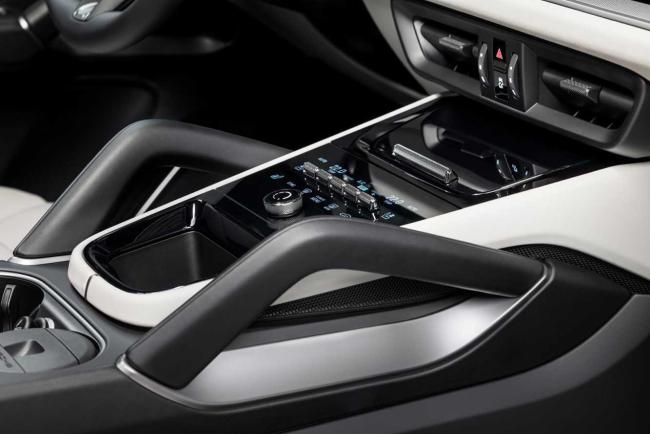 Exterieur_nouveau-porsche-cayenne-place-aux-grands-ecrans_2
