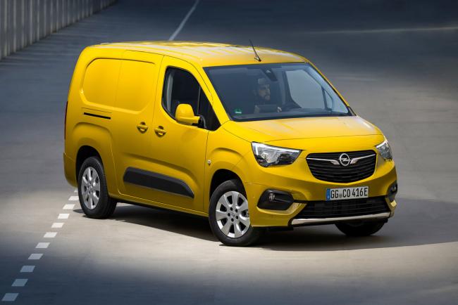 Exterieur_opel-combe-e-cargo-l-utilitaire-100-electrique_3