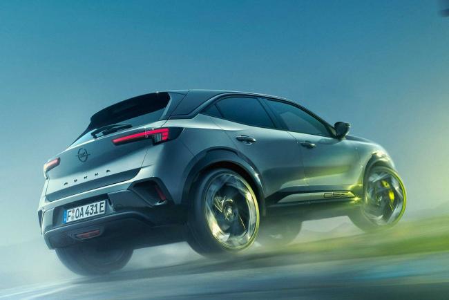Exterieur_opel-mokka-gse-quand-le-rallye-sort-du-parc-ferme_3