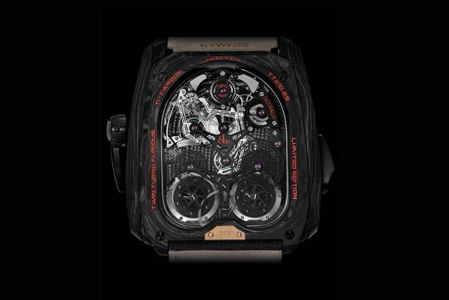 Exterieur_plus-cher-qu-une-bugatti-chiron-la-montre-chiron-300_1