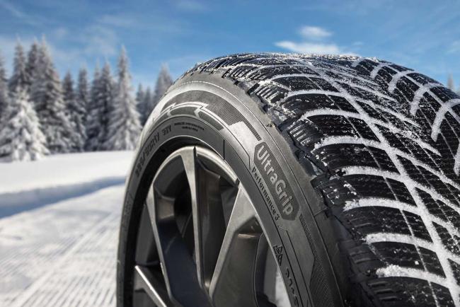 Exterieur_pneus-goodyear-ultragrip-performance-3-le-roi-de-l-hiver_1