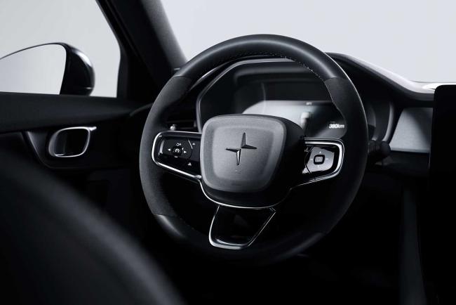 Interieur_polestar-2-bst-edition-230-performante-exclusive-et-surtout-tres-chere_0