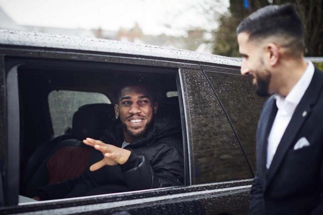 Exterieur_pourquoi-anthony-joshua-roule-en-range-rover-svautobiography_3