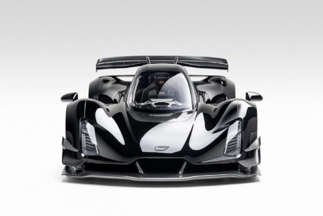 Exterieur_premiere-livraison-client-pour-la-czinger-21c-c-est-une-blackbird-edition_1