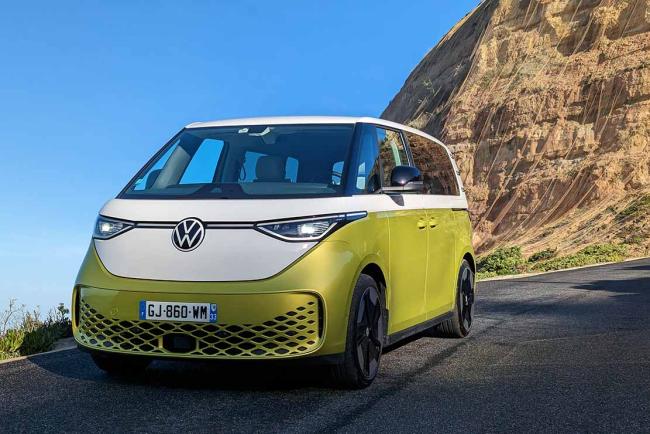 Exterieur_quelle-voiture-electrique-choisir-la-reference-en-2023-est-volkswagen-id-buzz_2