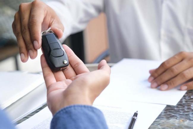 Quelles sont les démarches obligatoires lors de la vente d’une voiture ?