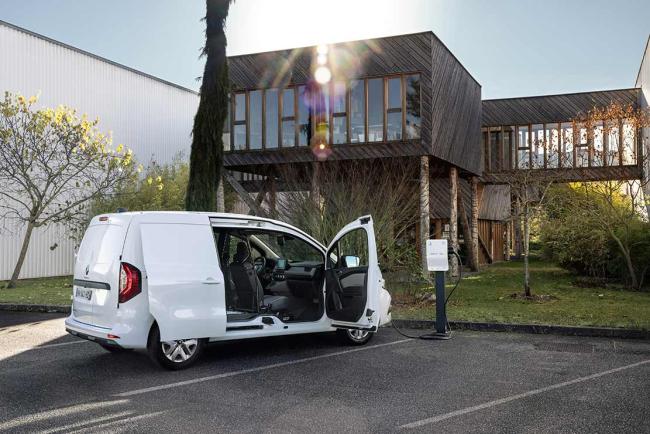 Exterieur_renault-kangoo-e-tech-electric-fiche-technique-prix-autonomie-recharge_1