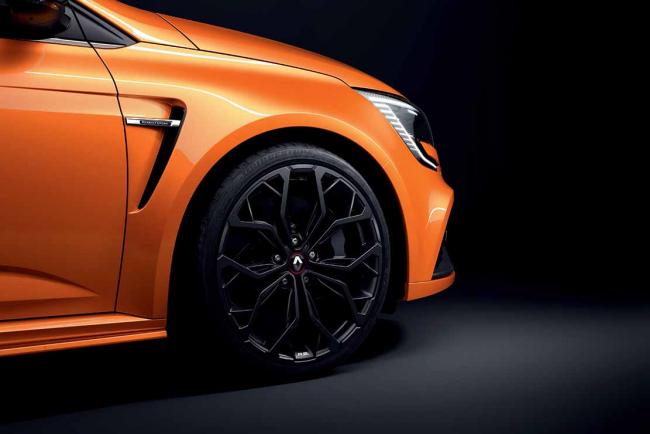 Exterieur_renault-menage-r-s-annee-2020-elle-gagne-en-puissance_1