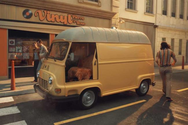 Exterieur_renault-trafic-van-e-tech-electric-le-fourgon-bien-dans-son-epoque_1