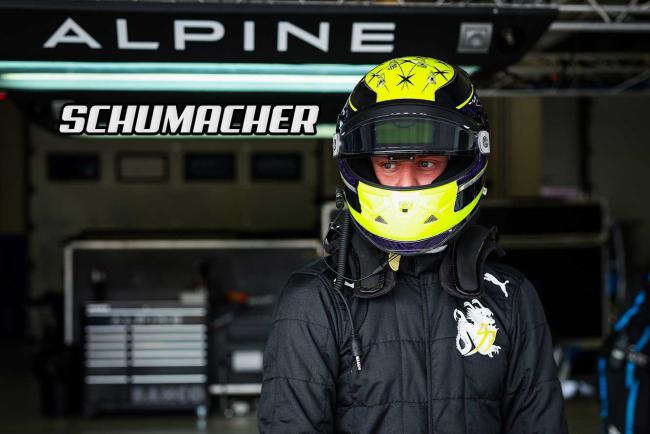 Exterieur_schumacher-pilote-d-une-alpine-aux-24h-du-mans_0