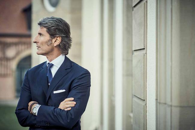 Exterieur_stephan-winkelmann-repend-les-renes-de-lamborghini_1