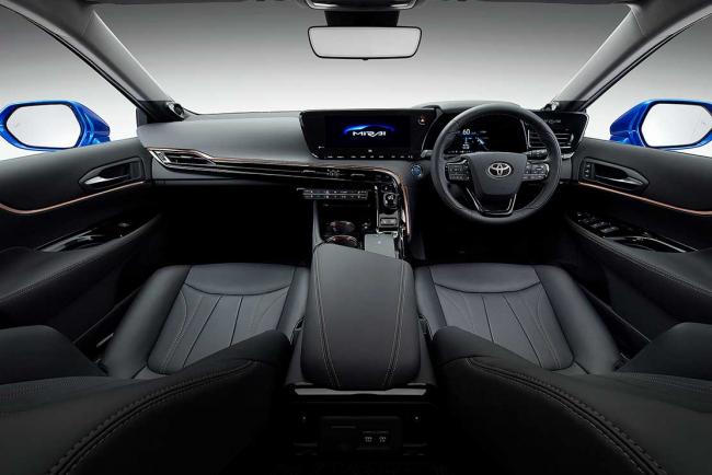 Interieur_toyota-mirai-2-l-avenir-est-hydrogene_0