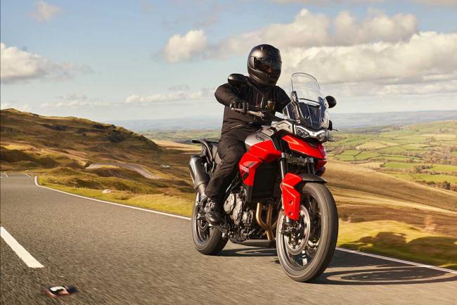 Exterieur_triumph-tiger-850-sport-elle-a-tout-d-une-grande_1