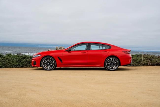 Exterieur_une-bmw-serie-8-5-portes-m850i-heritage-pour-rendre-hommage-au-coupe-des-annees-80_0