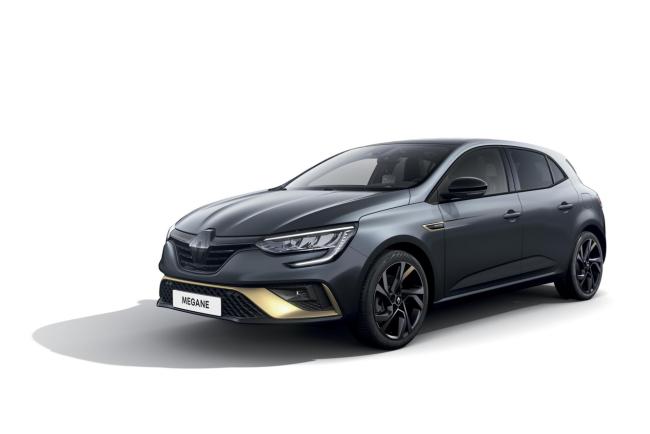 Exterieur_une-edition-speciale-e-tech-engineering-pour-les-hybrides-renault_3