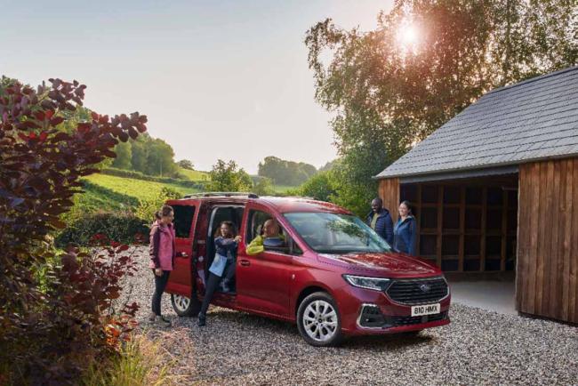 Exterieur_voici-le-volkswagen-tourneo-connect-by-ford_1