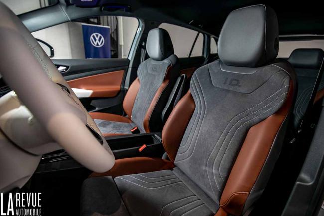 Interieur_volkswagen-id-4-rencontre-avec-le-suv-100-electrique_1