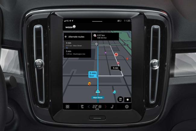 Exterieur_waze-est-de-serie-sur-les-volvo-sauf-que-nous-on-y-a-pas-le-droit_1