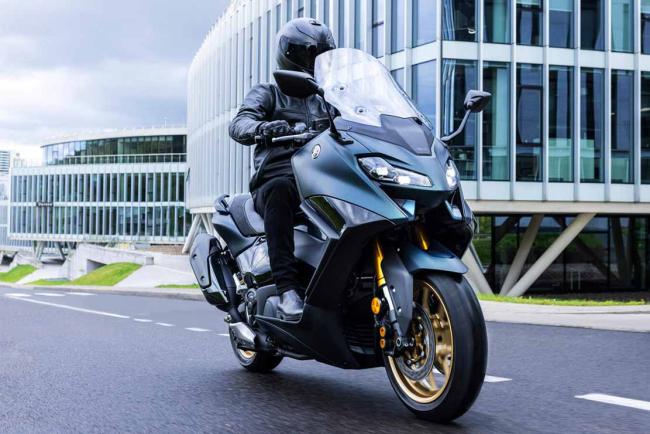 Exterieur_yamaha-tmax-tech-max-le-must-de-l-icone_1