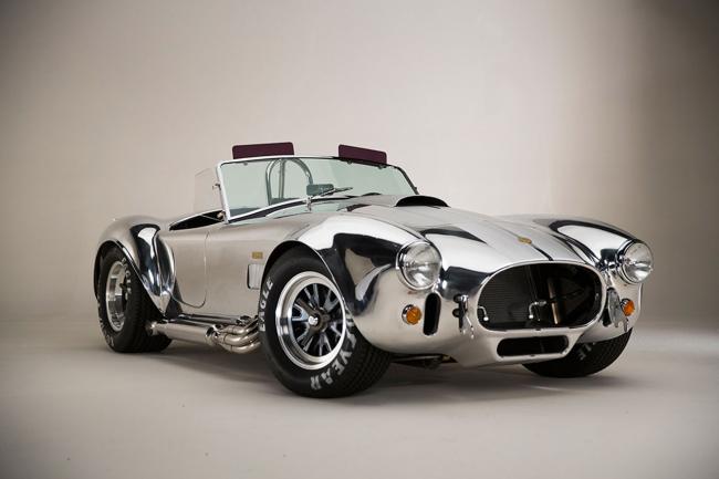 Shelby cobra 427 50th sold out en 48 heures 