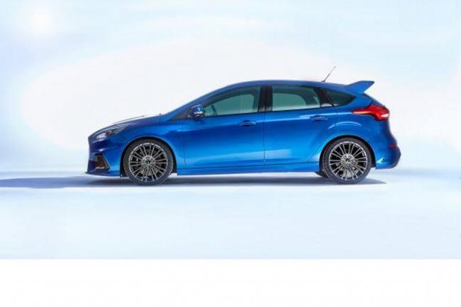 Premieres photos de la ford focus rs 2015 