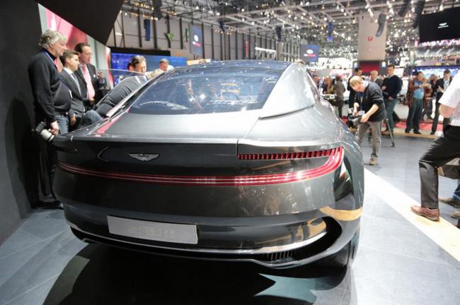 Dbx concept aston martin explore le segment des crossovers 