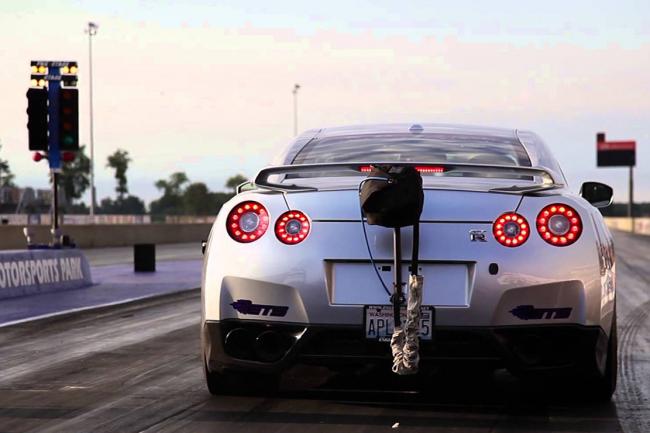 Ets propose encore la nissan gt r la plus rapide du monde 