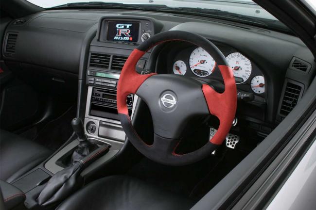 Nissan skyline r34 gt r z tune un exemplaire a 328 000 