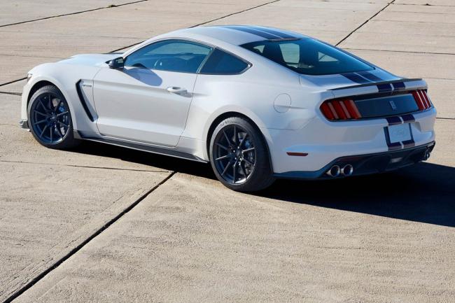 Ford mustang shelby gt350 un minimum de 520 ch sous le capot 