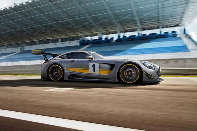 La mercedes amg gt gt3 sur le nurburgring 